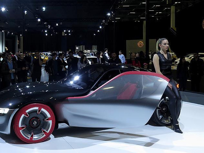 �stanbul Autoshow yar�m milyonu a�k�n ziyaret�iyi a��rlad�
