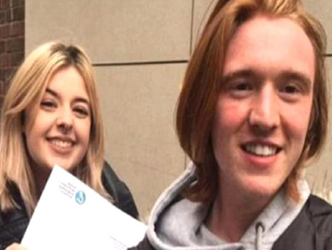 Babalar�n� arayan 2 arkada� karde� olduklar�n� ��rendi