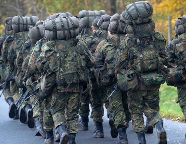 Alman ordusunda skandal �st�ne skandal