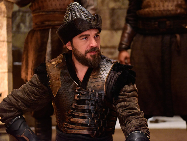 Dirili Erturul yeni blmde Erturul Bey Vasilius'a saldracak m