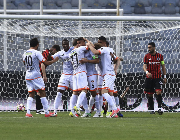 Adanaspor deplasmanda Genlerbirlii'ni 1-0'la geti
