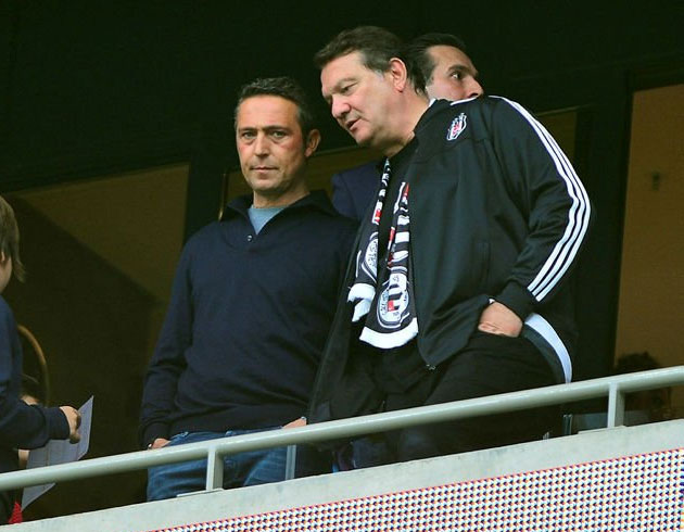 Derbiyi Ali Ko� ve Fatih Terim trib�nden izledi