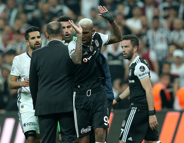 Talisca'dan aklama: Volkan bana kfr etti