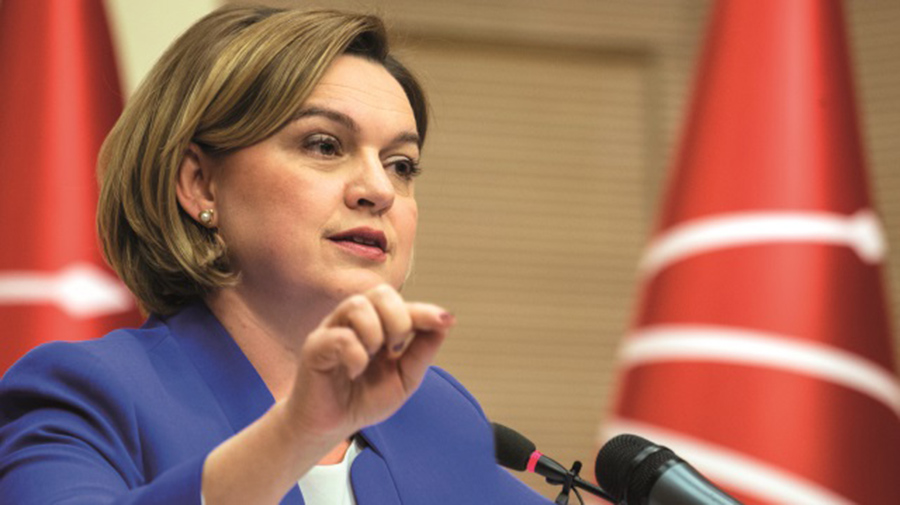 Selin Sayek Bke'nin CHP'deki grevlerinden istifa etmeden nce ABDnin Ankara Bykelisi ile grt iddia ediliyor