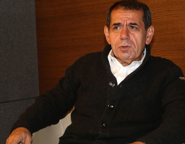 Dursun zbek toplantda sinirden alad