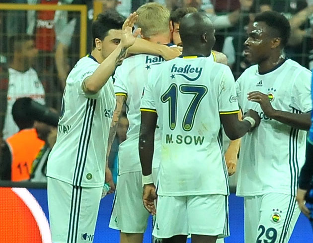 Fenerbah�e'de derbilerde 8 puan toplad� 
