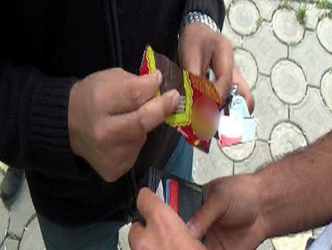 Czdanndan kan sevgilisiyle yedii ilk ikolatann katlar polisi artt