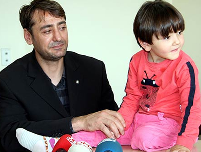 �zge bebe�e protez tak�lacak 