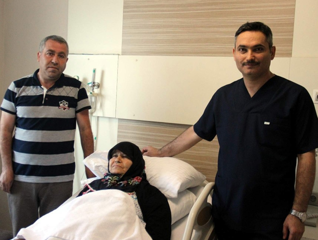 Mide kanserinden kapal� ameliyatla kurtuldu