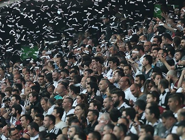 Bursa'daki Beiktallar maa gitmek iin nce stanbul'a gelecek