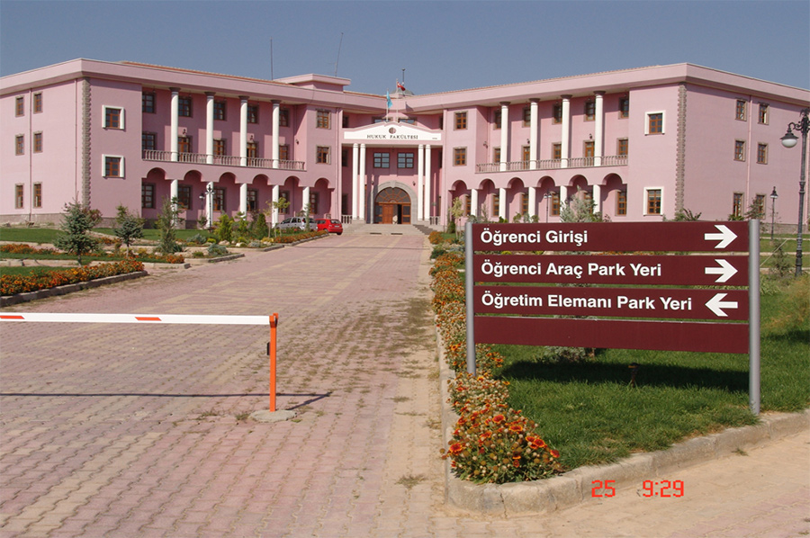 FET�'n�n 'konu�ursan �l�rs�n' dedi�i akademisyen itiraf�� oldu