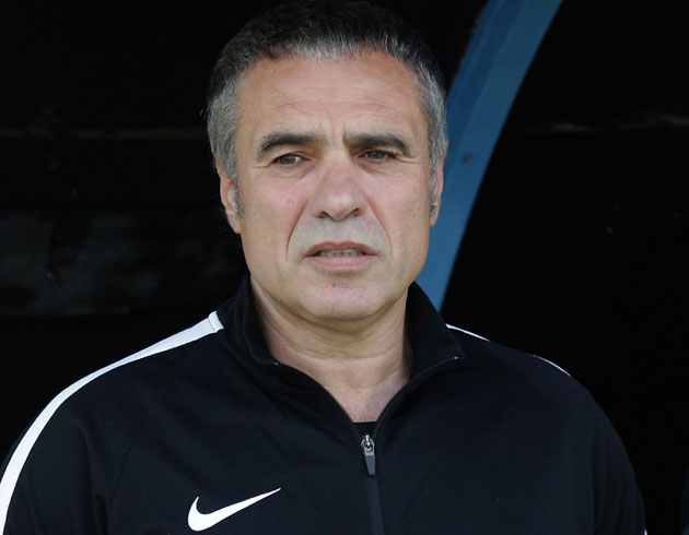 Ersun Yanal: Trabzonspor'daym bir yere gitmeyeceim