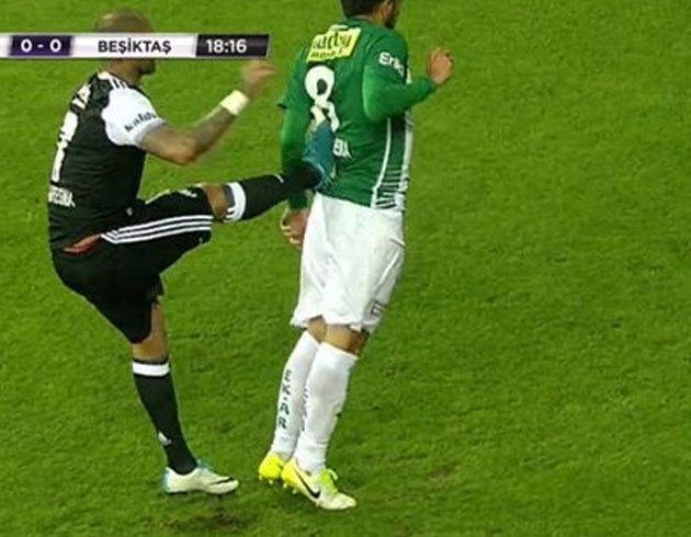 Quaresma'dan tekme a��klamas� geldi
