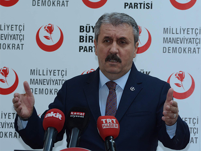 Destici: Referandumda ''hay�r'' sonucu ��km�� olsayd�, Trump'�n kar��s�nda bu kadar dik ve sa�lam bir duru� ortaya koyamayabilirdi