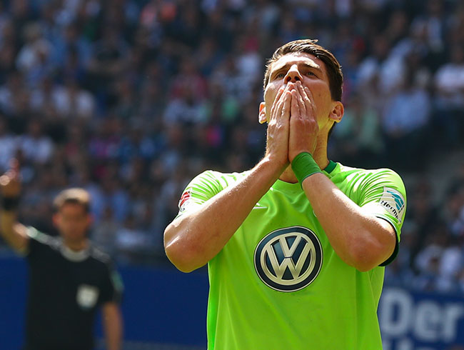 Mario Gomez'in takm Wolfsburg kmede kalmak iin play-out oynayacak