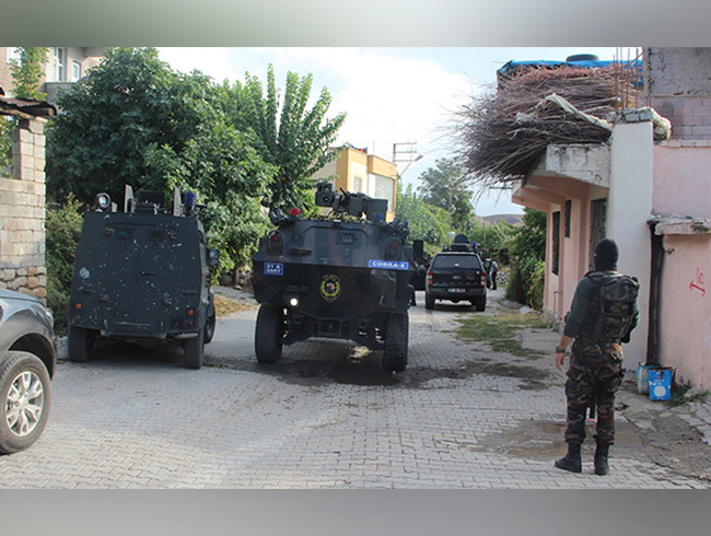 Diyarbakr Hani'de, 6 kyde sokaa kma yasa ilan edildi
