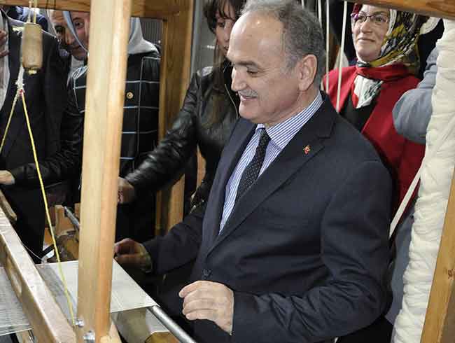 Bakan �zl�: Angaryay� bitirece�iz