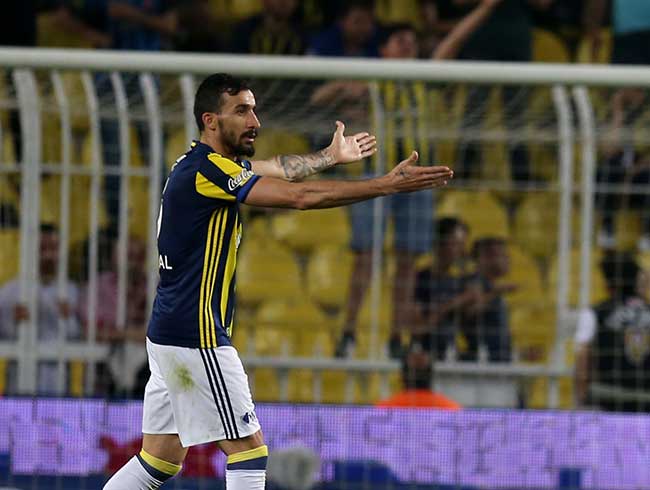 Mehmet Topal, Genlerbirlii deplasmannda sa bekte oynayabilir