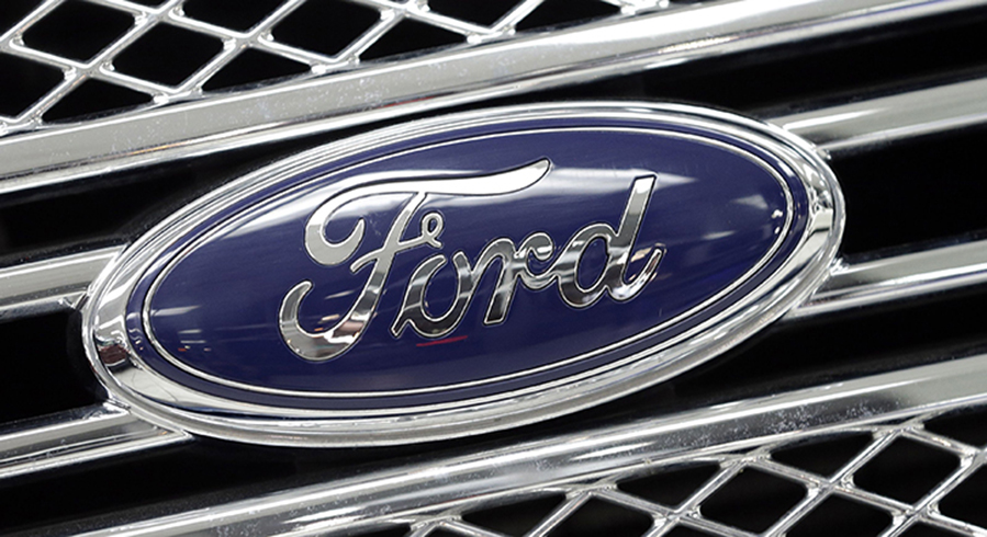 Ford Motor, CEO'su Fields'in iine son verdi