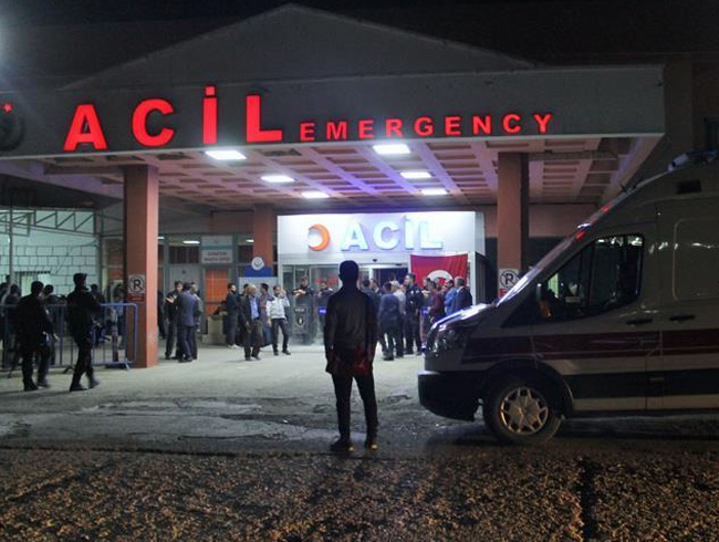 rnakta gvenlik gleri ile PKKl terristler arasnda kan atmada 1 polisimiz ehit oldu