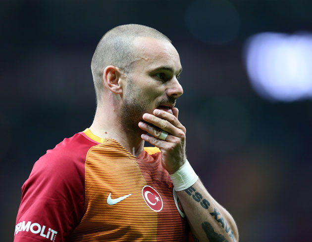 Hollanda Milli Takm kampna arlan Wesley Sneijder, ligdeki son hafta manda oynayamayacak