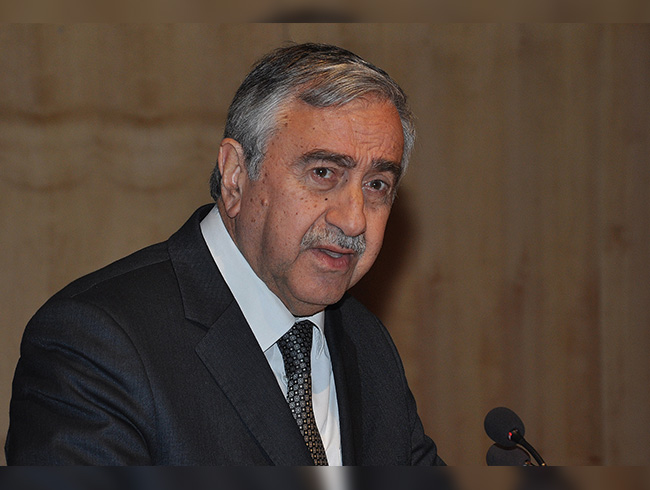 Mustafa Aknc: Seim yaklatka Anastasiadis zm arzusundan uzaklayor 