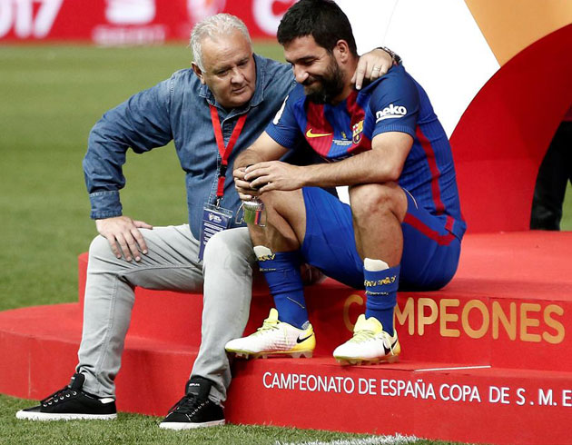 Arda Turan Barcelona'da mutsuz ve umutsuz!