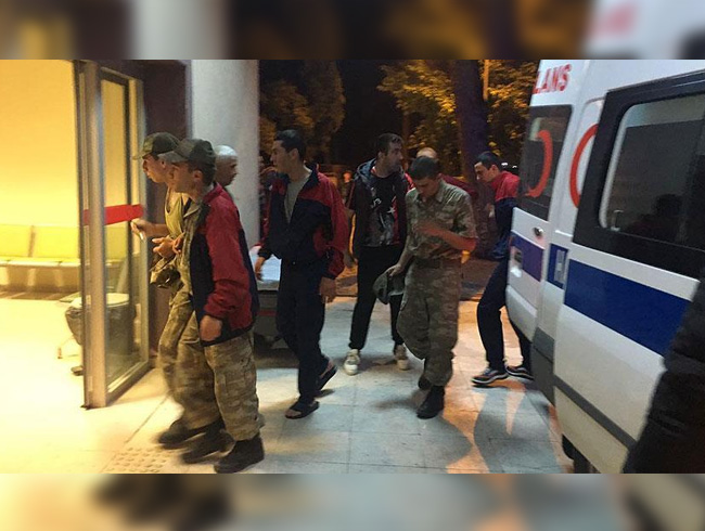 Gda zehirlenmesi phesiyle hastaneye kaldrlan 48 askerin tedavileri devam ediyor