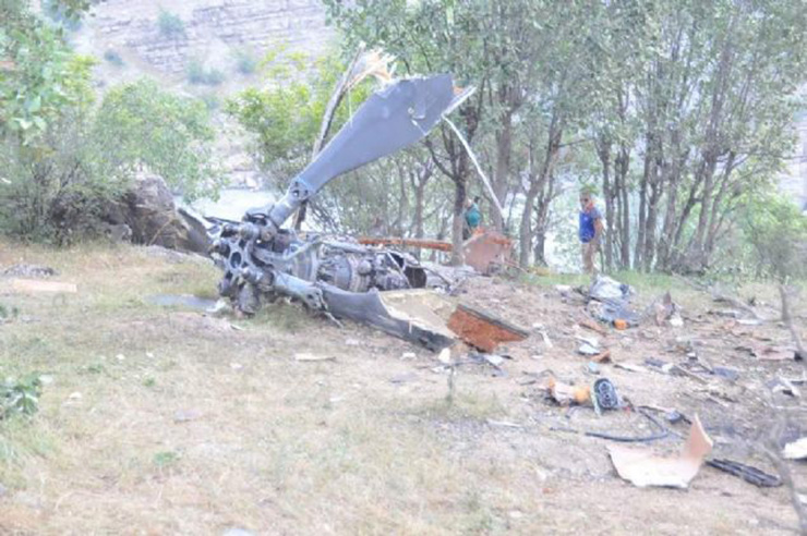 rnak helikopter kazasnda ehit olan 13 askerimizin isimleri