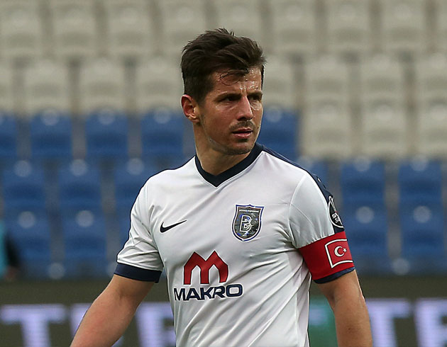 Emre Bel�zo�lu: Beni insanlar sevsin diye bir derdim olmad�