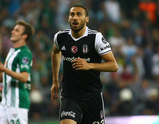 Cenk Tosun iin Valencia'dan srpriz giriim