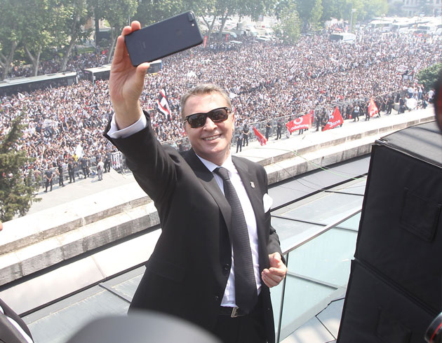 Fikret Orman Jeremain Lens'le ilgilendiklerini yineledi ve Deniz T�r�� i�in de 'olabilir' dedi