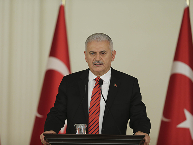Babakan Yldrm: Hkmetin gndeminde bedelli askerlikle ilgili bir konu yok