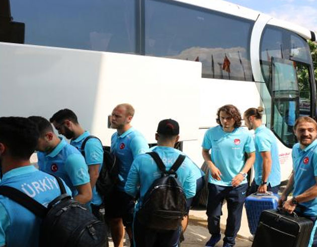 A Milli Futbol Takm, Makedonya'da