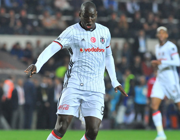 Beikta Demba Ba ile 1 yl daha yola devam edecek