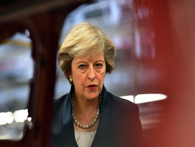 �ngiltere'deki sald�r�n�n faili ''riskli ki�i'' olarak g�venlik g��lerine bildirilmi�