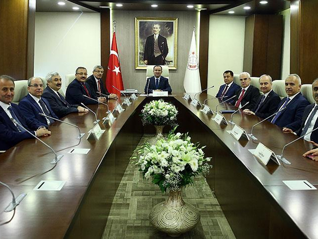 HSK Bakanvekillii'ne Mehmet Ylmaz seildi