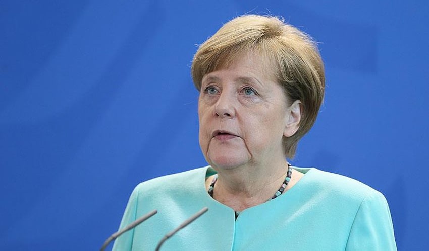 Merkel: Trkiye ile diyalog srmeli