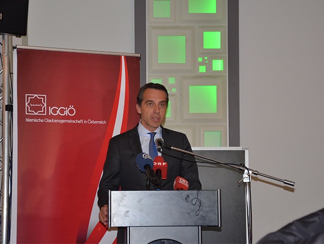 Avusturya Ba�bakan� Kern, iftarda ''�slamofobi kar��t�'' mesaj verdi