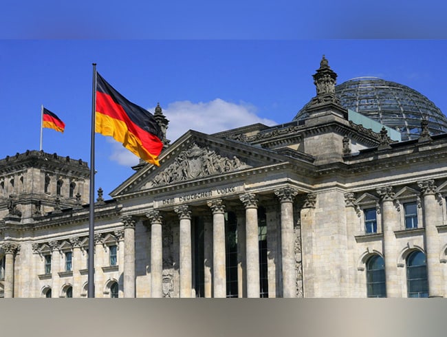 Alman h�k�metinden IKBY'e referandum ele�tirisi: Ate�le oynuyorlar