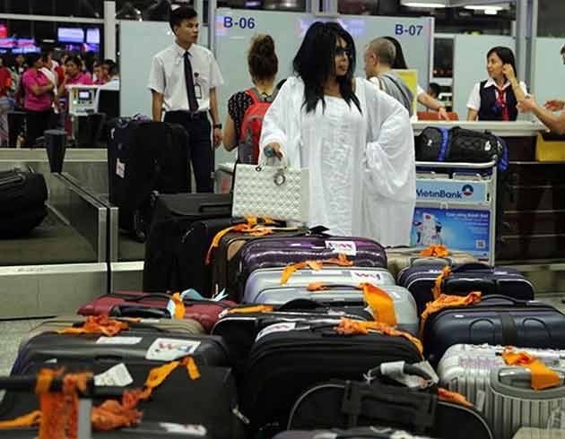 40 bavulla gitti, 61 bavulla d�nd�