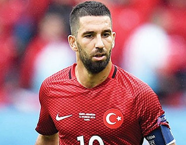 Arda Turan'�n formas� Yusuf Yaz�c�'ya verildi