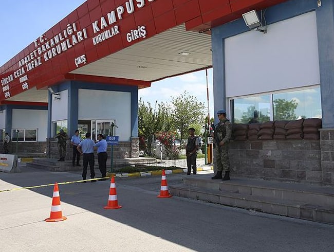 Komuta kat�na '����� takip ederek tesad�fen' gitmi�