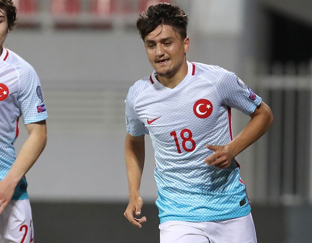 Cengiz nder iin Manchester United ve Tottenham devreye girdi