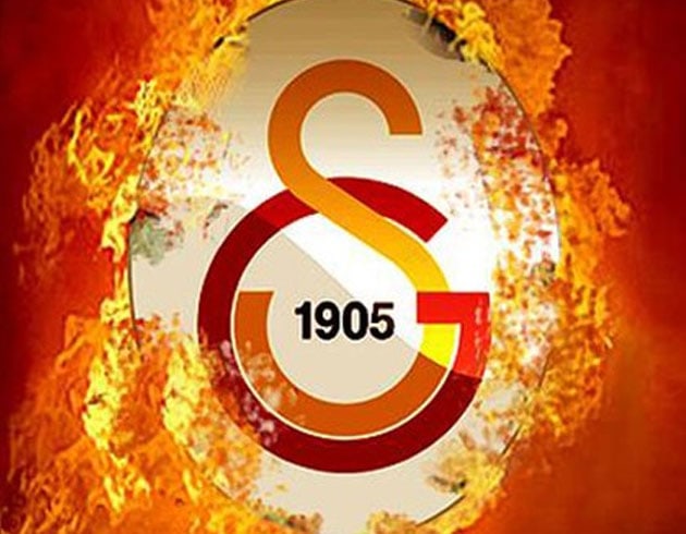 Galatasaray Kenny Tete'nin iini bitirdi