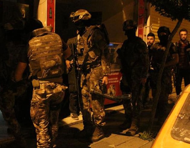 Fatihte helikopter destekli uyuturucu operasyonu dzenledi