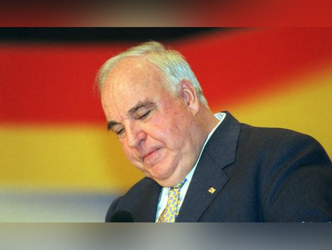 Almanya eski Babakan Helmut Kohl hayatn kaybetti