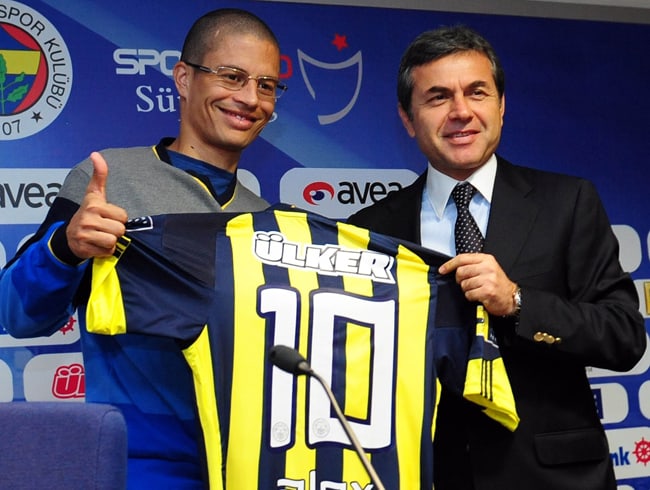 Alex de Souza, Aykut Kocaman'n Fenerbahe'ye dnmesiyle aklama yapt