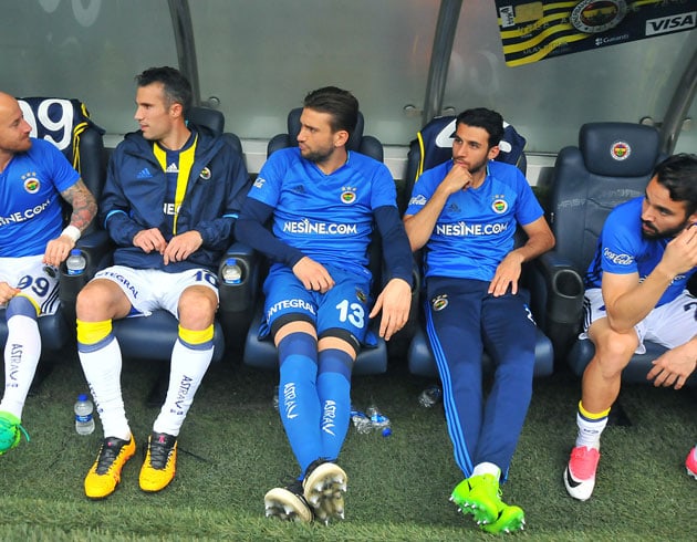 Fenerbahe'de Volkan en gzden karld