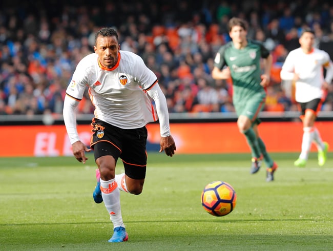 Fenerbahe'nin eski futbolcusu Nani'nin Valencia'dan ayrlaca iddia edildi